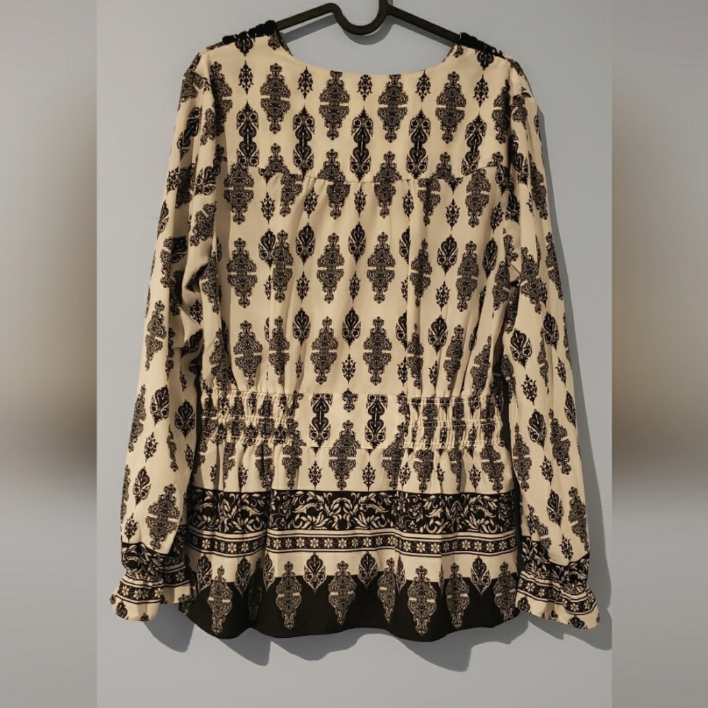 Vintage America Black and White Blouse